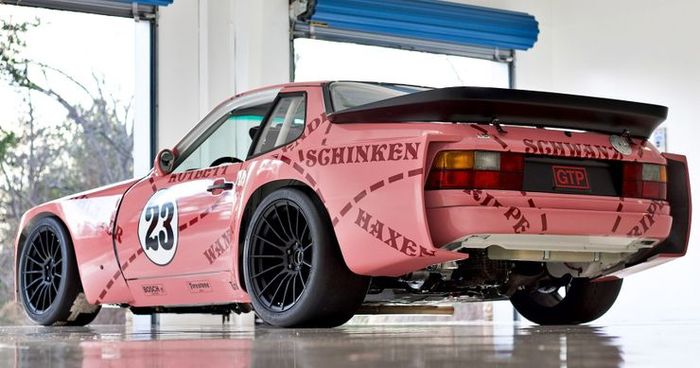 Modifikasi Porsche 944 ini adalah hasil garapan dari bengkel Moroe Werks Racing
