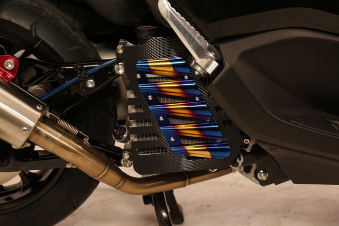 Cover radiator pakai part aftermarket