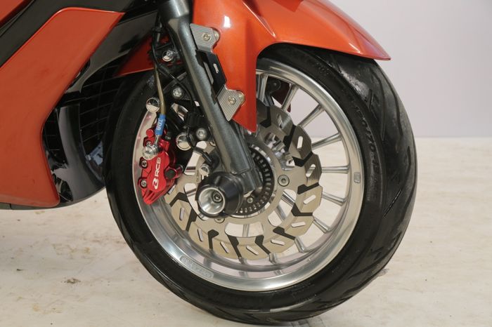 Ganti pelek Power 14 inci lebih berisi