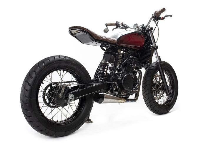 Sebuah street scrambler yang menawan