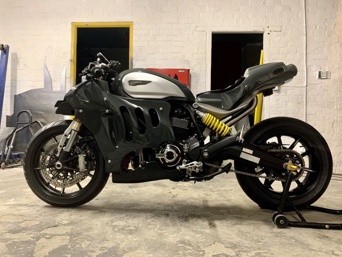 Scrambler Van der Colff/Constant Van der Colff (288 vote)