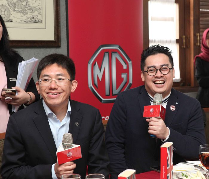 Managing Director MG Motor Indonesia, Figo Lee (kiri) dan Marketing and PR Director MG Motor Indonesia, Arief Syarifudin (kanan)