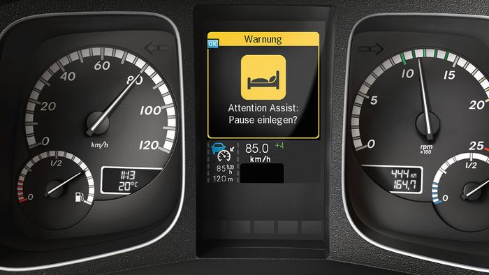 peringatan warning di panel instrumen Mercedes-Benz Actros