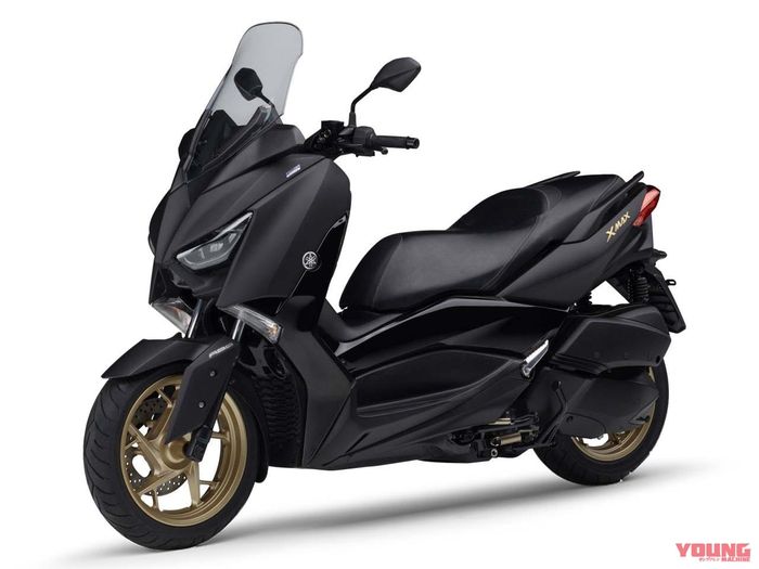 Yamaha XMAX Matte Black