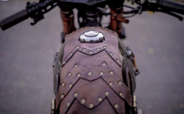 Cover tangki dari kulit asli