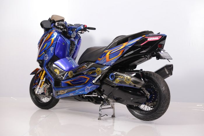 Yamaha XMAX juara master class Customaxi x Yamaha Heritage Built semifinal Solo