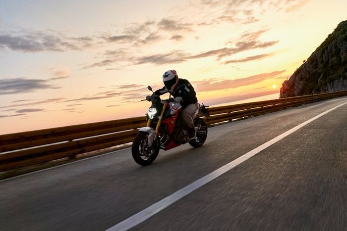 BMW F 900 R memiliki beberapa mode berkendara