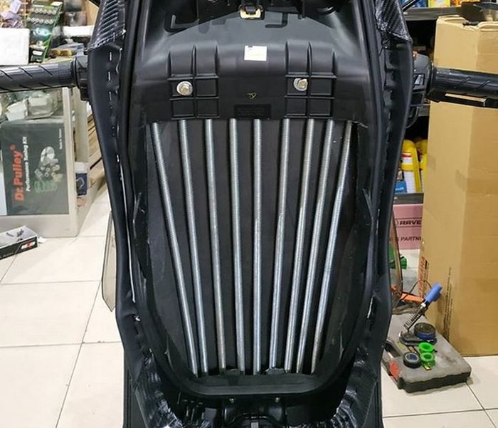 Jok custom Honda ADV150 pakai per biar lebih empuk