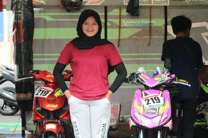 Ayatussypa, pembalap perempuan dari MKM#24 di Kejurda Jawa Barat
