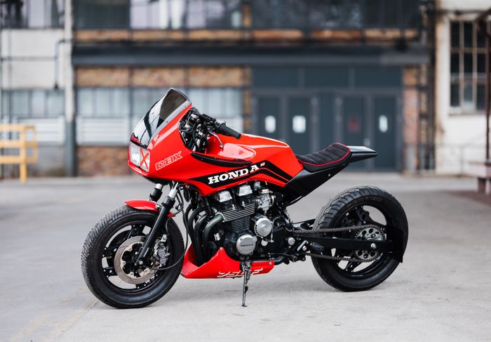 Honda CBX750 yang super keren