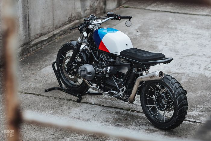 BMW R nineT scrambler dengan bodykit dari Hookie Co.