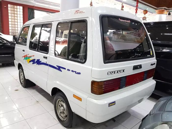 Suzuki Carry 1.0 Karoseri tahun 1998 kondisi baru