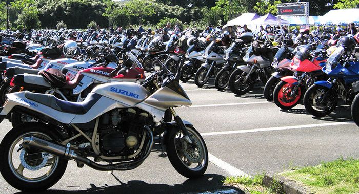 Jajaran motor Suzuki Katana saat gelaran  Katana Meeting 2019