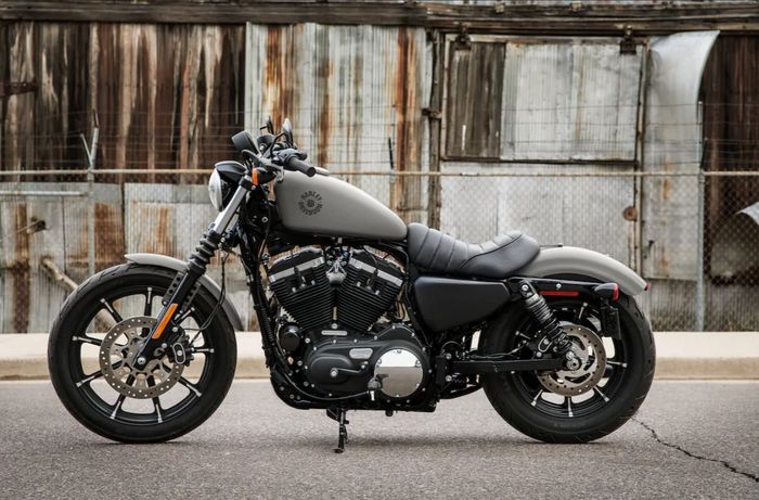 Sosok Harley-Davidson Iron 883