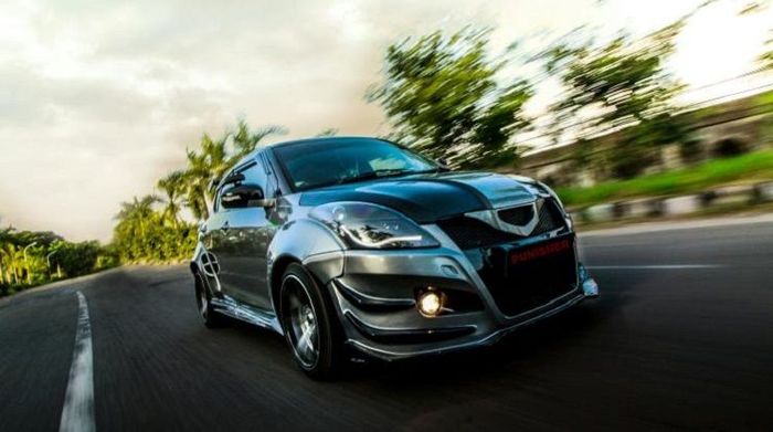 Modifikasi Suzuki Swift bergaya racing 