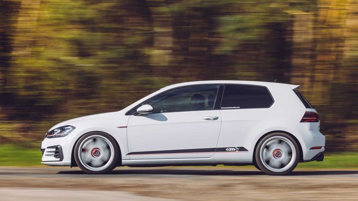 VW Golf GTI hasil garapan Mountune