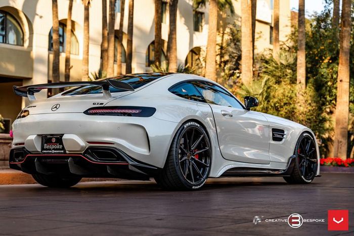 Tampilan belakang Mercedes-AMG GT S hasil Creative Bespoke