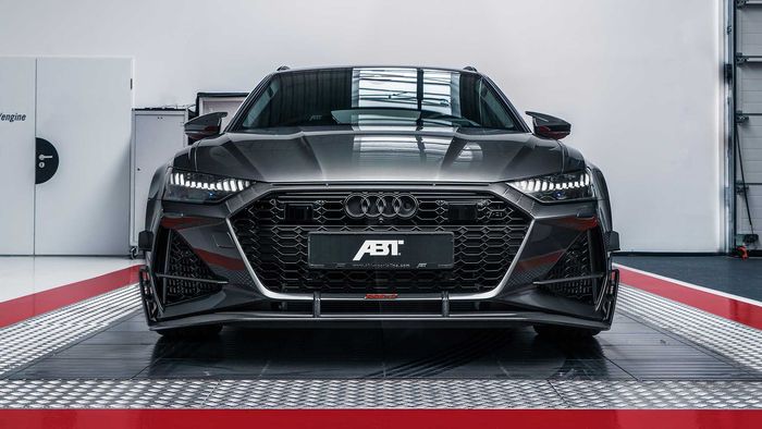 Tampilan depan Audi RS6-R hasil ABT Sportsline