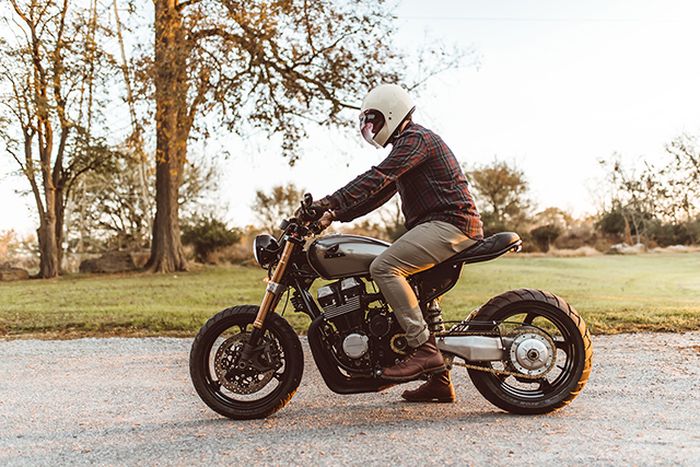 Honda CB750 yang menarik