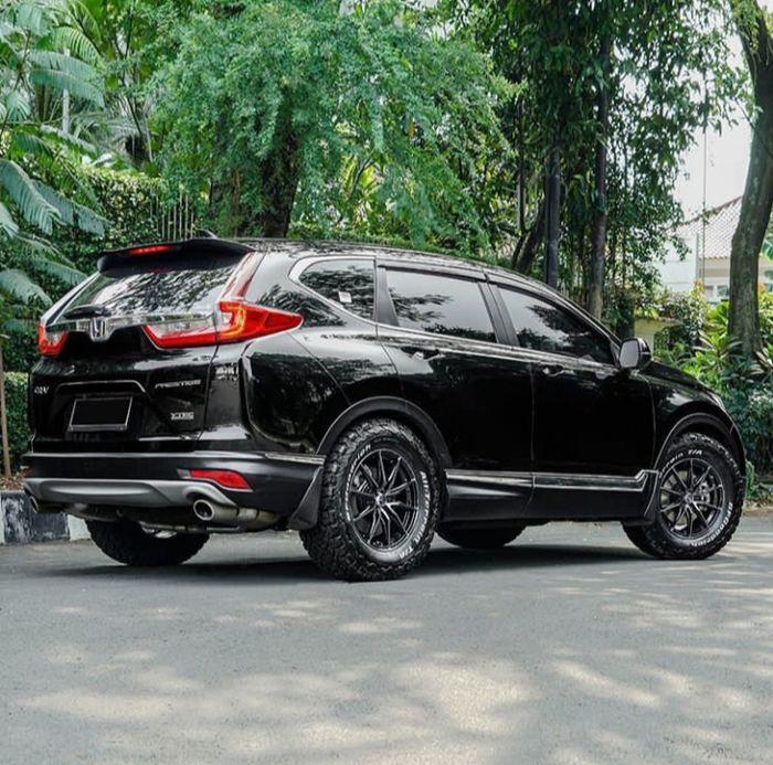 CR-V Turbo pasang pelek Enkei Performance Draco dibalut ban BF Goodrich