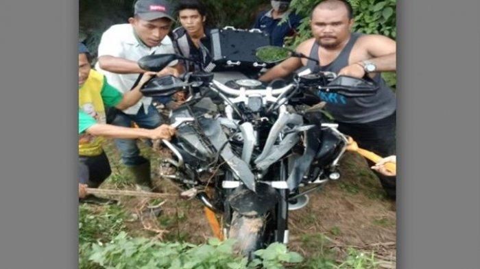 Motor Mantan Bupati Muba Pahri Azhari kecelakaan di Banyuasin, Kamis (16/4/2020). 