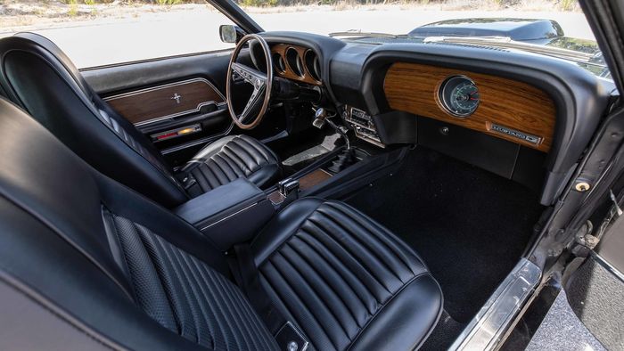Interior Ford Mustang Boss 429 1969 milik mendiang Paul Walker.