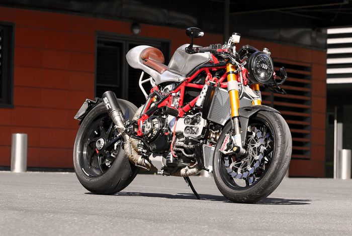 Dibangun untuk peringatan juara World Superbike dan Superstock Manufacturers tahun 2009.