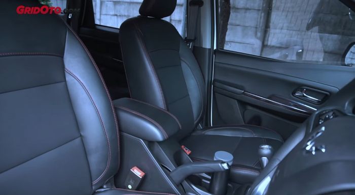 Wuling Confero S ACT terasa lega saat diisi 7 penumpang dewasa