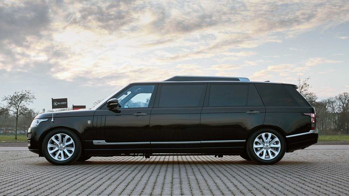 Range Rover Autobiography sekarang memiliki 3 pintu plus panjang total mencapai 6.215 mm.