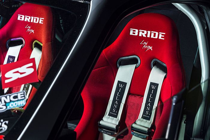 Bucket seat lansiran Bride Stradia II