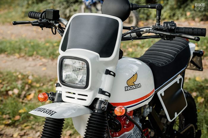 Headlamp Acerbis bergaya klasik