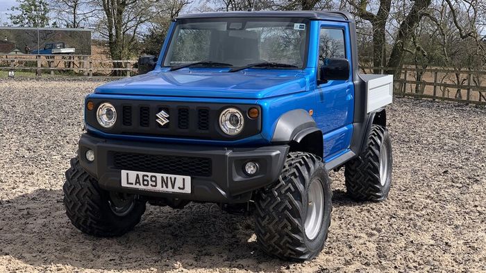 Suzuki Jimny diubah jadi pikap hasil kreasi Shropshire Quads