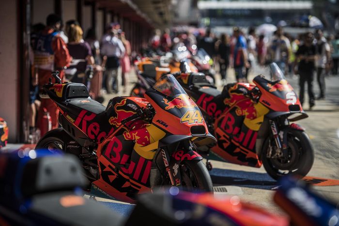 KTM masih bisa melakukan pengembangan mesin KTM RC16 untuk MotoGP 2021