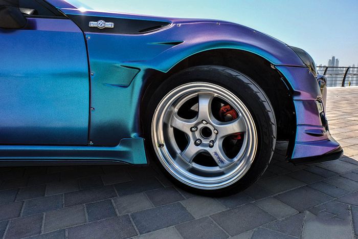 Toyota 86 ini pakai plek Work ukuran 18 inci