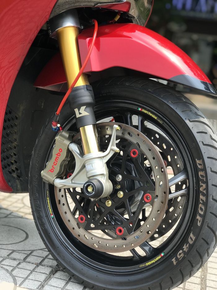 Garpu depan pakai hasil copotan Ducati Panigale V4