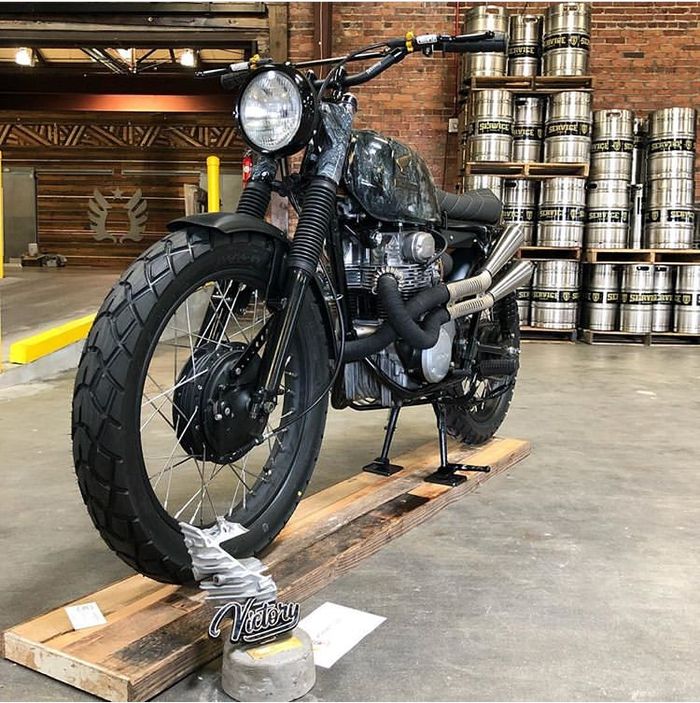 Kaki-kakinya juga masih asli Honda CL350