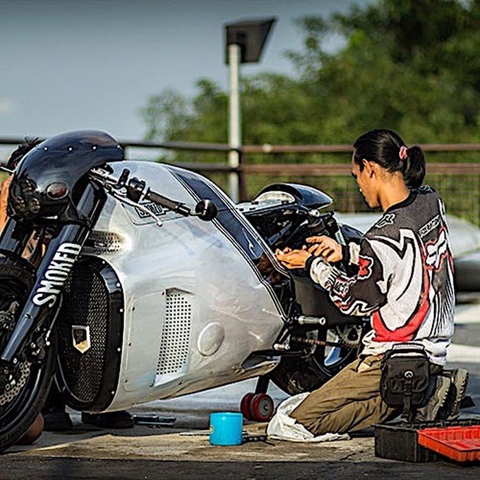 Hasil kustom Kawasaki ER-6n yang super keren