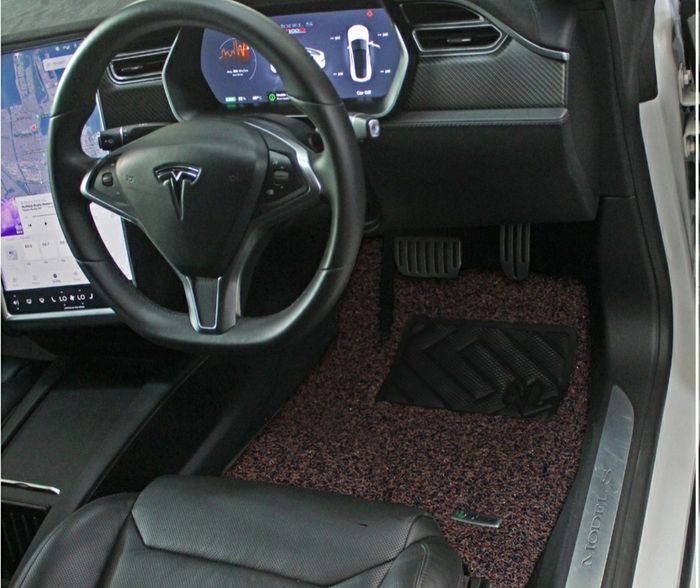 Karpet mie Next Level untuk Tesla