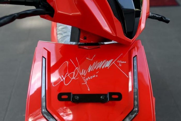 Tanda Tangan Presiden Joko Widodo