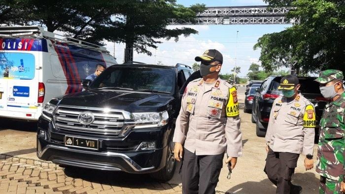 Kapolda Jabar mendatangi pos jaga di Karawang dan Purwakarta sebagai langkah antisipasi adanya pemudik dari Jakarta, Selasa (19/5/2020)