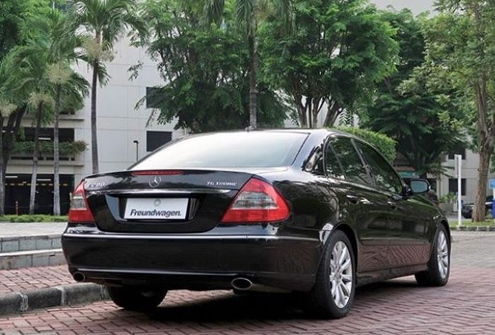 Mercedes-Benz E280 w211 2009