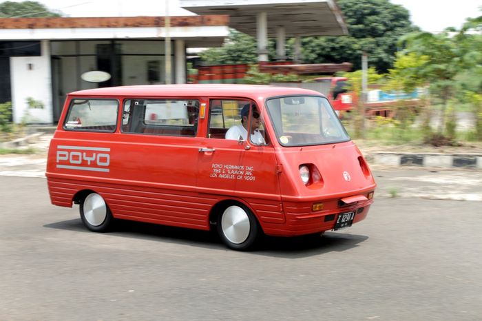 Mazda Bongo klasik milik Zul jadi food truck