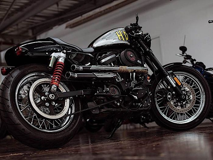 Modifikasi Harley-Davidson Roadster yang menarik