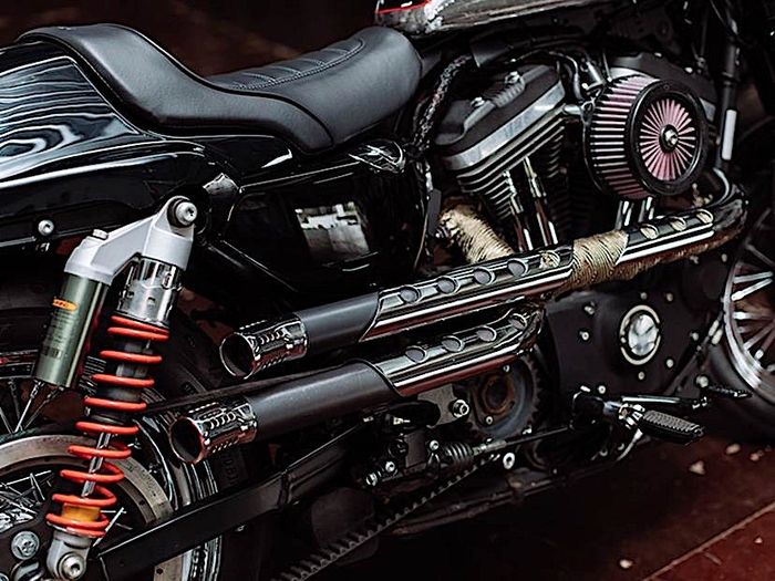 Exhaust system ala scrambler