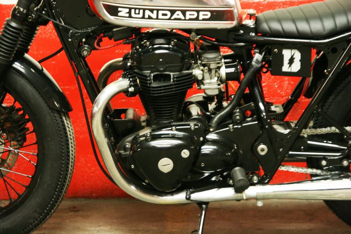 Mesinnya mendapat rebuilt