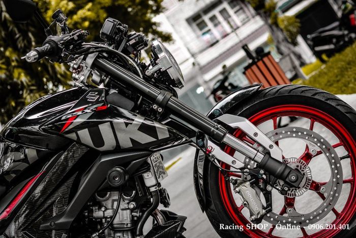 Suzuki GSX-S150 ini pakai garpu depan Honda CB190R