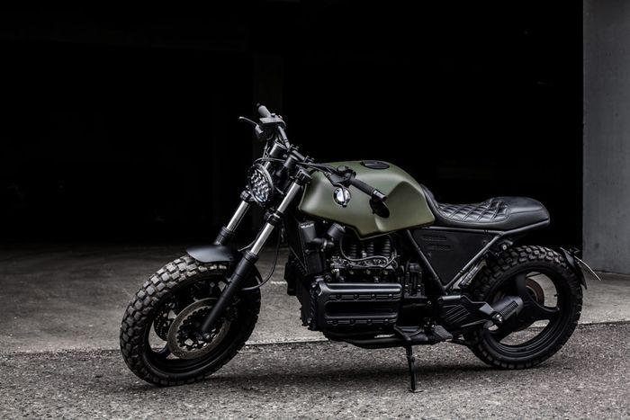 Dari motor touring jadi scrambler ganas