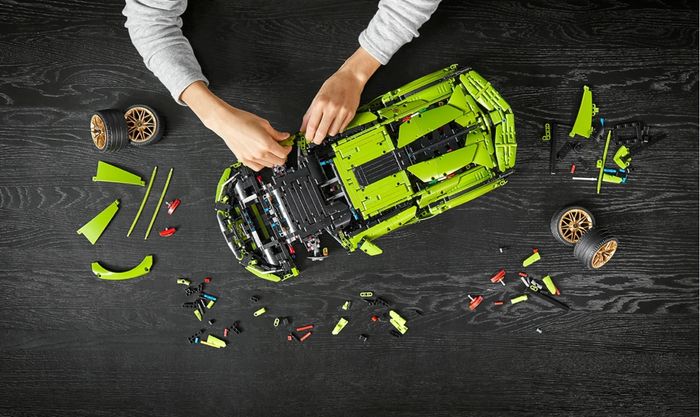 Lego Lamborghini Sian terdiri dari 3.696 part