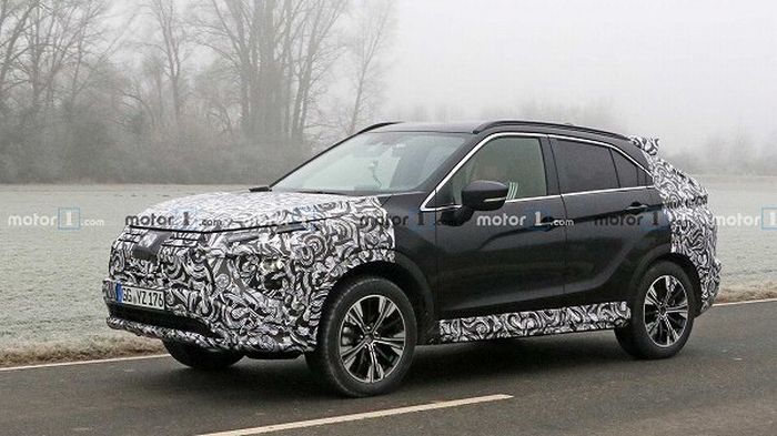 Mitsubishi Eclipse Cross terbaru berbalut kamuflase