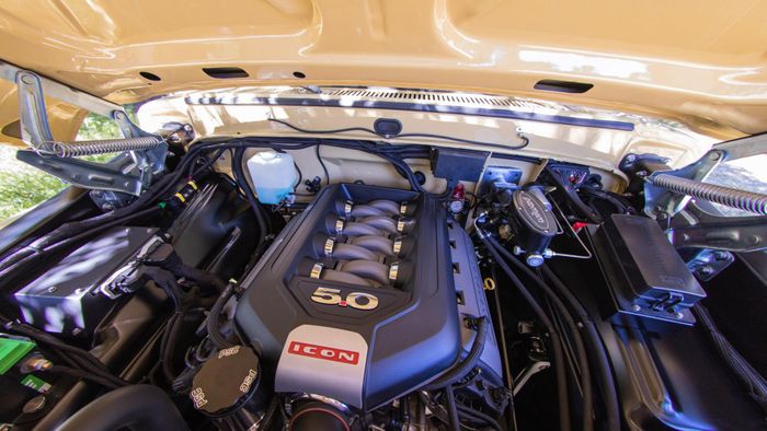 Ford Ranger 1974 Resto-Modifikasi Oleh Icon 4x4